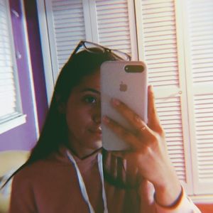 Meet your Posher, Casey